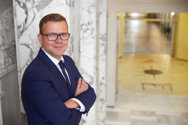 Petteri Orpo, pääministeri.